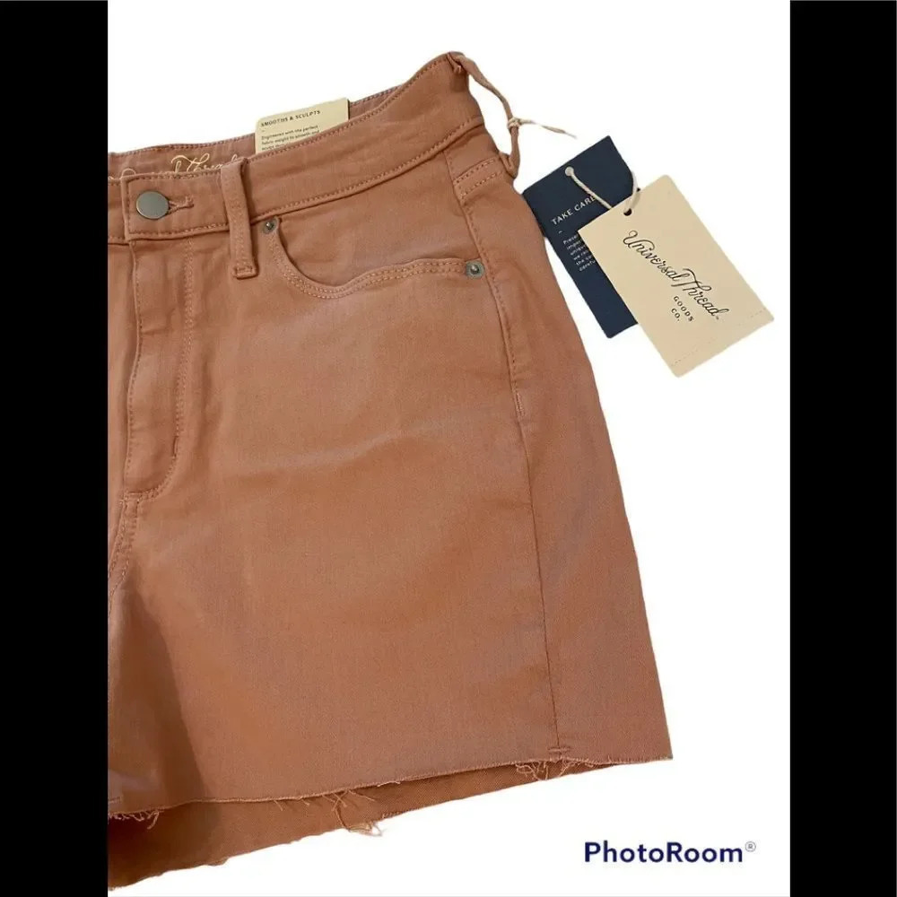 NWT Universal Thread High Rise MIDI Shorts - Picture 2 of 7